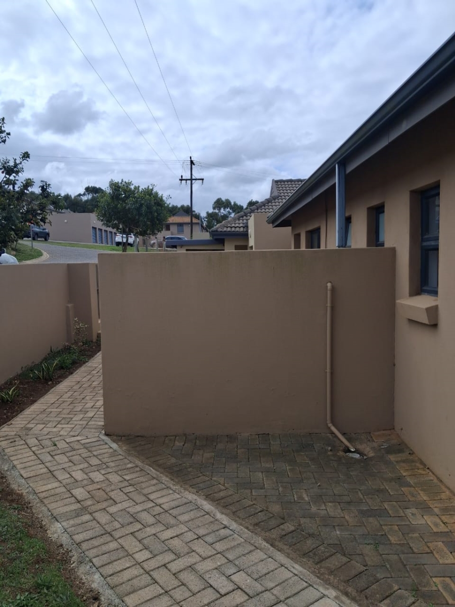 To Let 3 Bedroom Property for Rent in Kidds Beach Eastern Cape